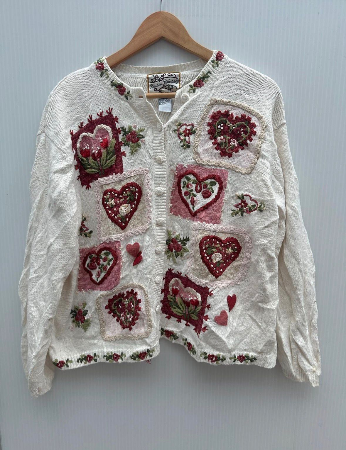 Pre Order 10 pcs- Statement Knitwear